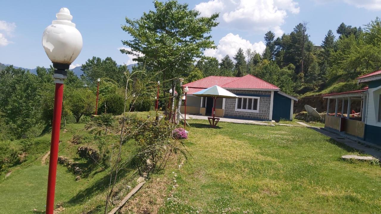 Highland Resort And Farmhouse Chikar Azad Kashmir Timarkot Buitenkant foto